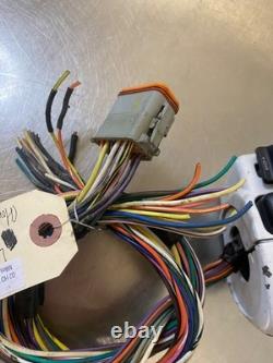 2002 Harley Davidson E/G U/C FLHTCUI Left Hand Controls Switches (Horn) Assembly