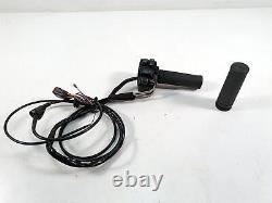 2006 Harley Touring FLHTCUI Electra Glide Right Hand Control Switch 71684-06A
