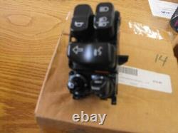 2021 Harley Davidson Road Glide Left Control Switch Housing 71500562