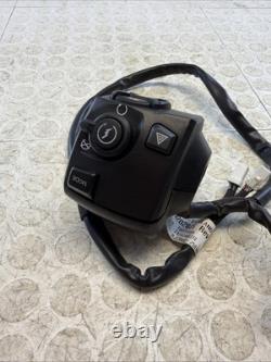 22-24 Harley Davidson RH975 Hand Control Switch RH WithHEAT TGS 71500523 71500528