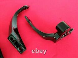 Genuine 2016 Harley Dyna Switchback Floorboard Forward Controls Brackets Mounts