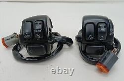 Harley-Davidson 2002 FLHR Road King Hand Control Switches 71682-06A 71683-06A