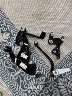Harley-Davidson Gloss Black Mid Controls 2018-25 Softail, Street Bob, Take Offs