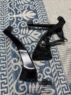Harley-Davidson Gloss Black Mid Controls 2018-25 Softail, Street Bob, Take Offs