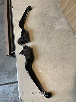 Harley Davidson OEM VRSC Vrod Hand Control Levers Brake Clutch 02 05